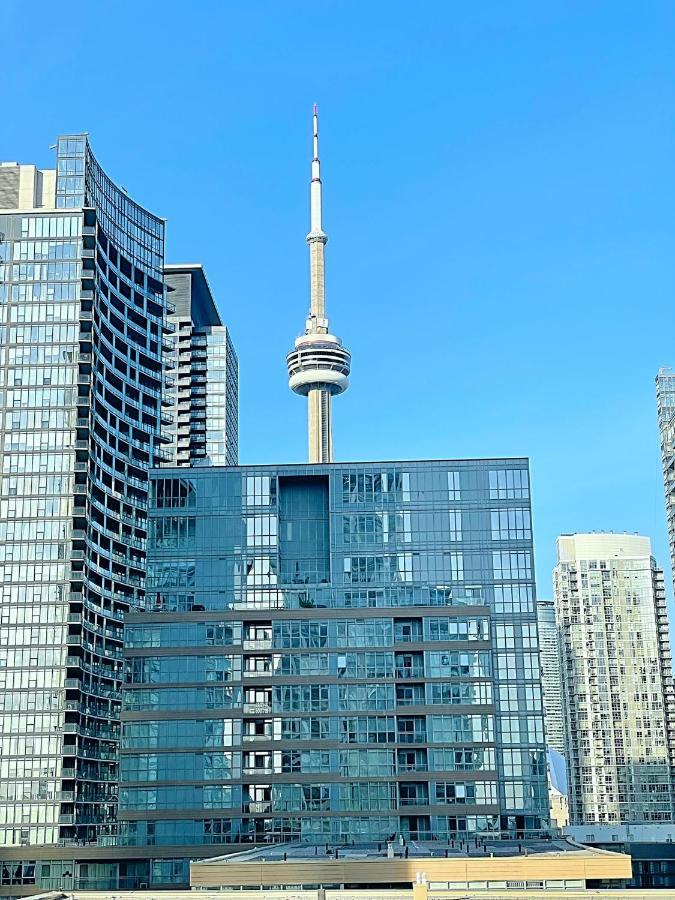 Modern By Cn Tower With Parking *