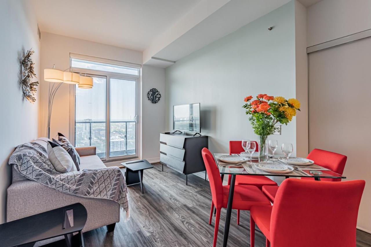 Luxury 2 Bedroom High Floor Close To Eaton Center Gasthof *