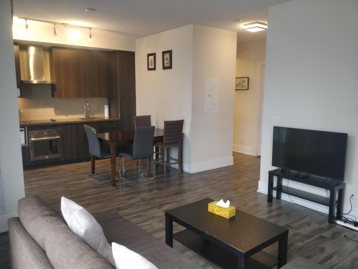 Entertainment District, Downtown - 300 Front 1 Bed 1 Bath, City View Apartment