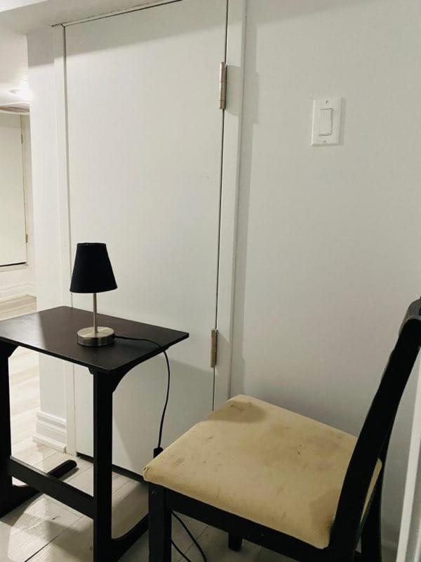 Apartment Lovely Ii Space Share A East York Canada *
