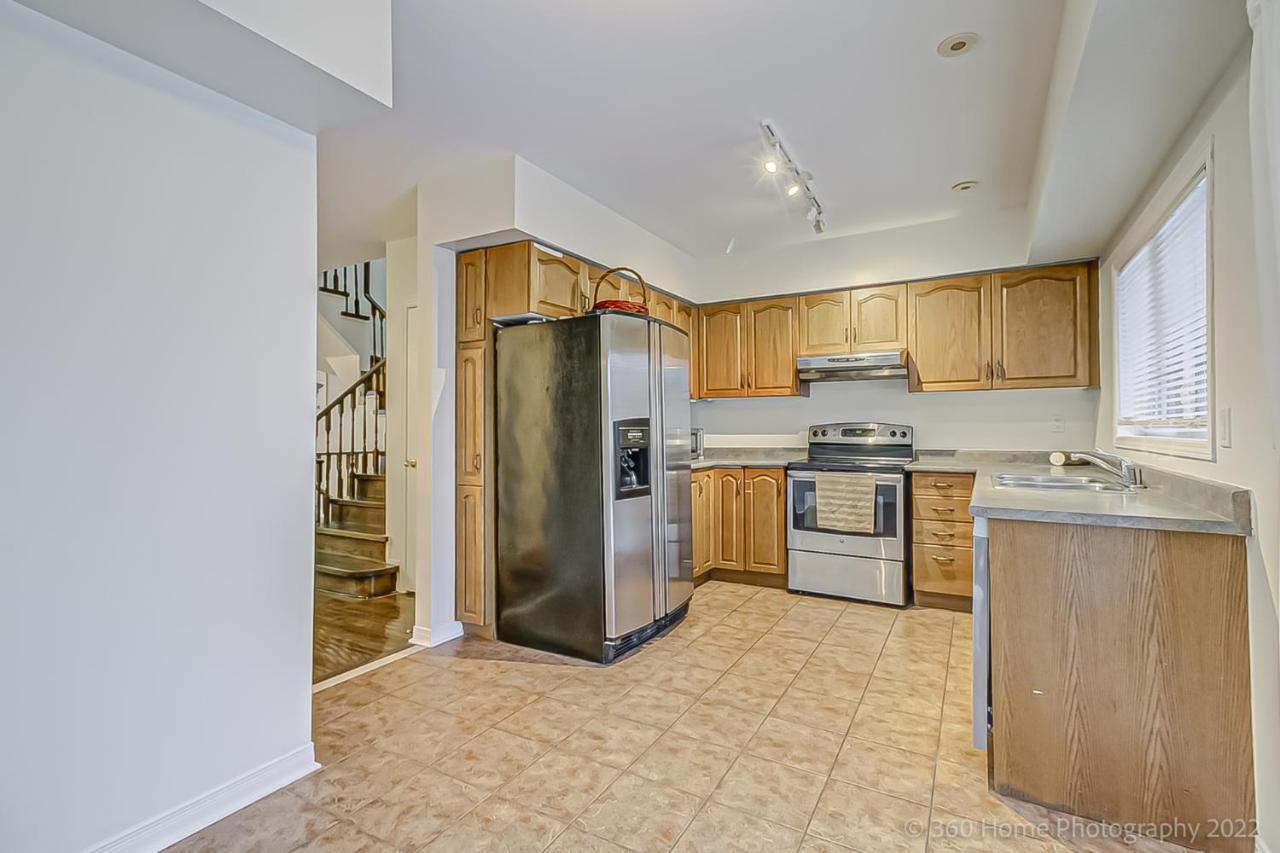 Urban Retreat - Modern 4br Townhouse Apartment *