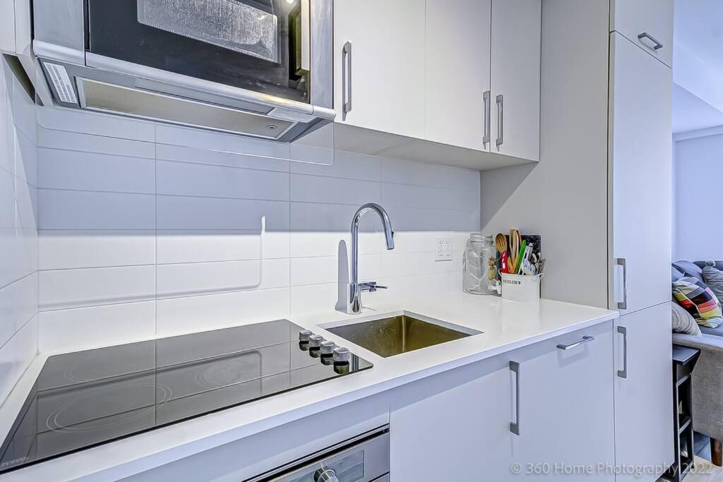 Minto - Modern In King West Neighborhood *