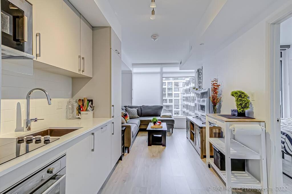 Minto - Modern In King West Neighborhood * Toronto