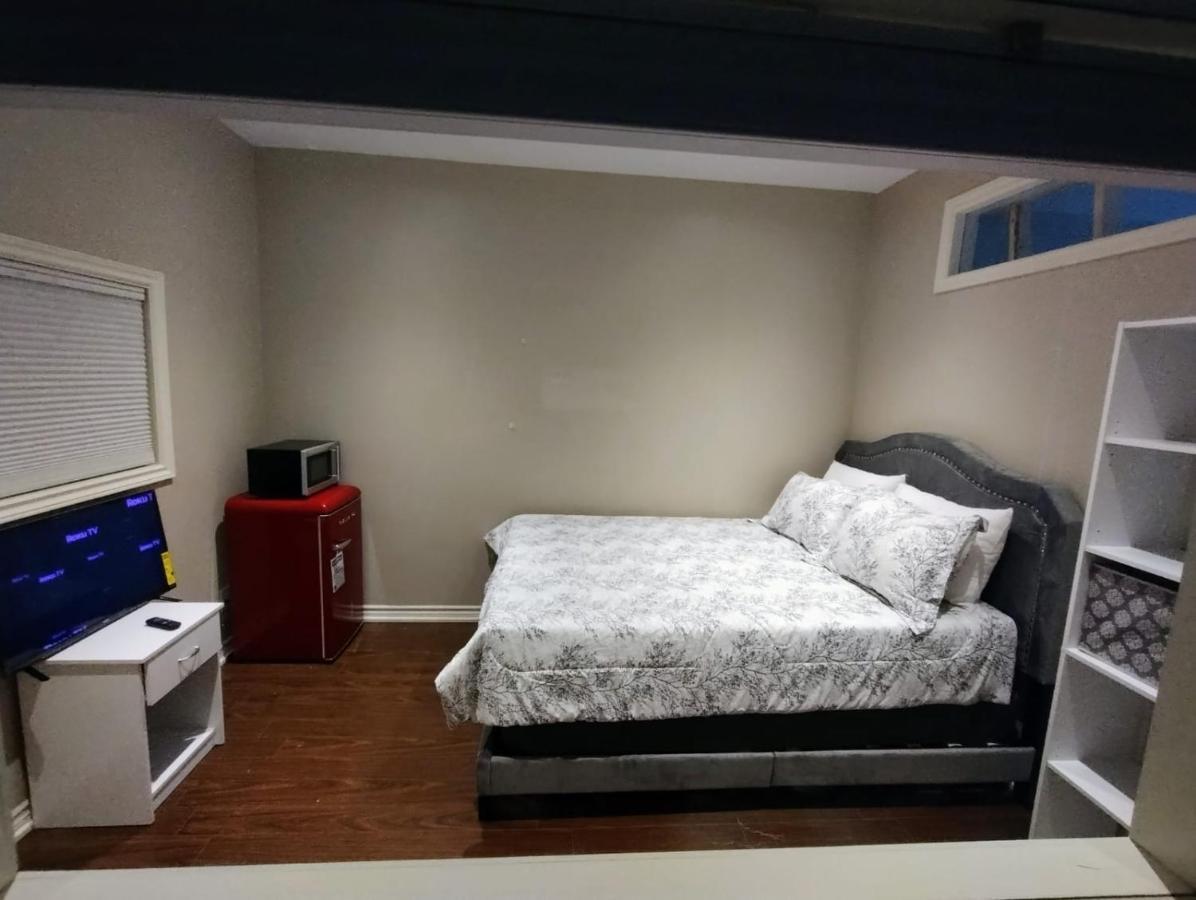 Amueblada En Eglinton Privatunterkunft