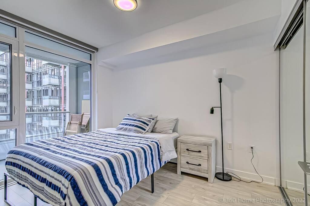 Minto - Modern In King West Neighborhood Toronto