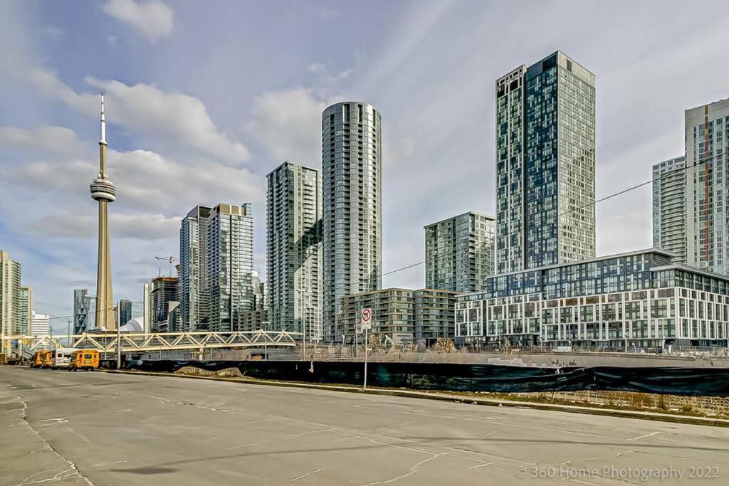 Minto - Modern In King West Neighborhood * Toronto
