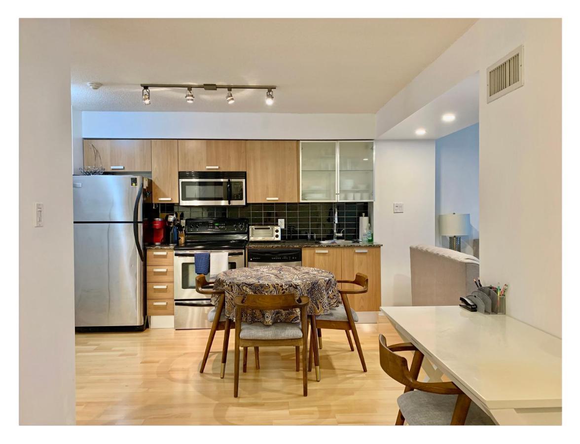 Apartment Comfy 1 Bedroom & Den In Downtown 1 Queen & 1 Single Bed Toronto