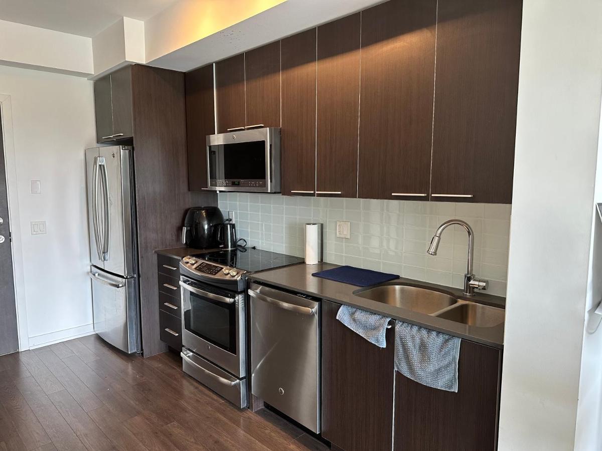 1 Bedroom Apartment *