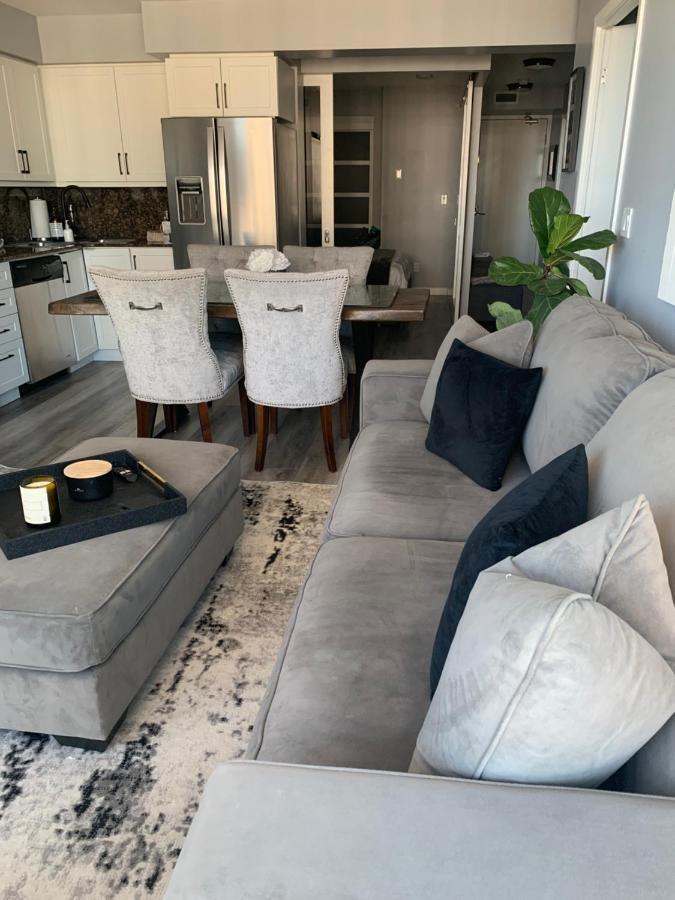Apartment Downtown Waterfront Suites With Cn Tower Views *