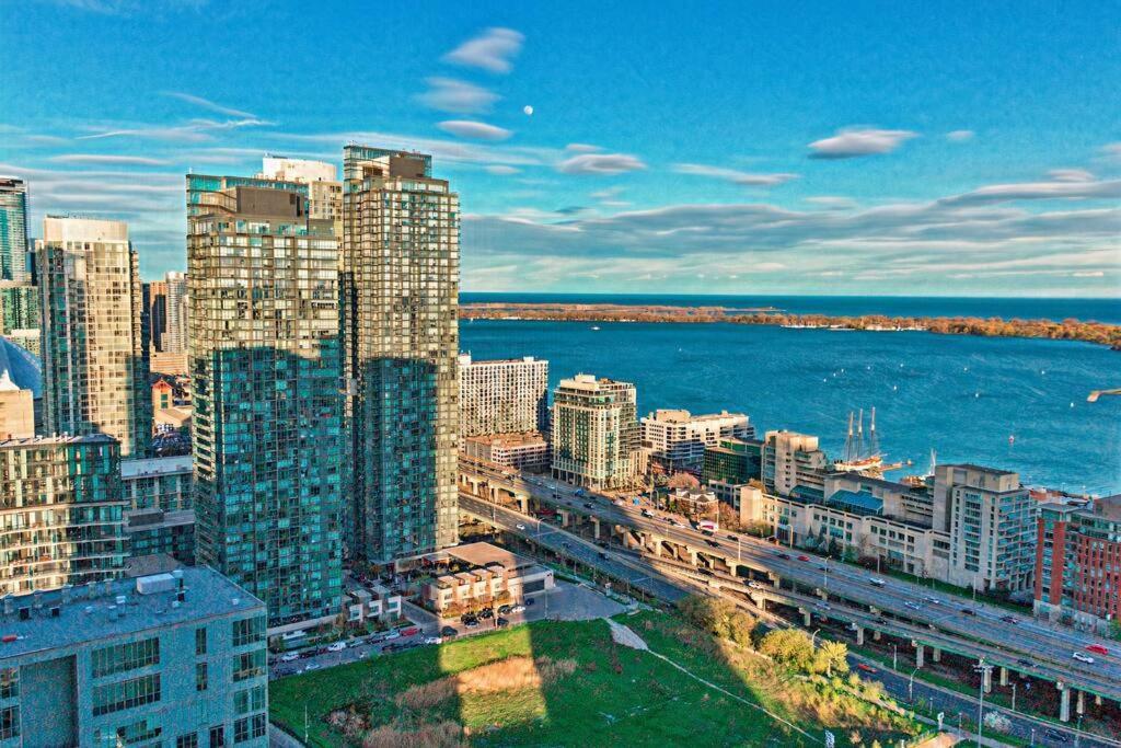 Guestic At Cityplace - Lake View & One Free Parking Apartment *