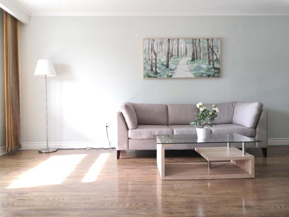 Spacious And Bright House *