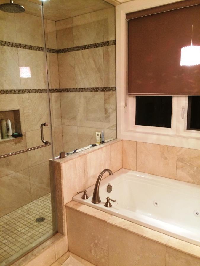 Gasthof Luxury - Upper Beaches Toronto