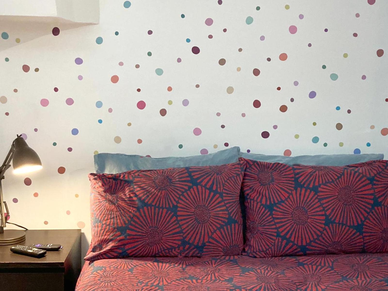 An Independent Beach Retreat Steps From The Lake And Right In The City * Toronto