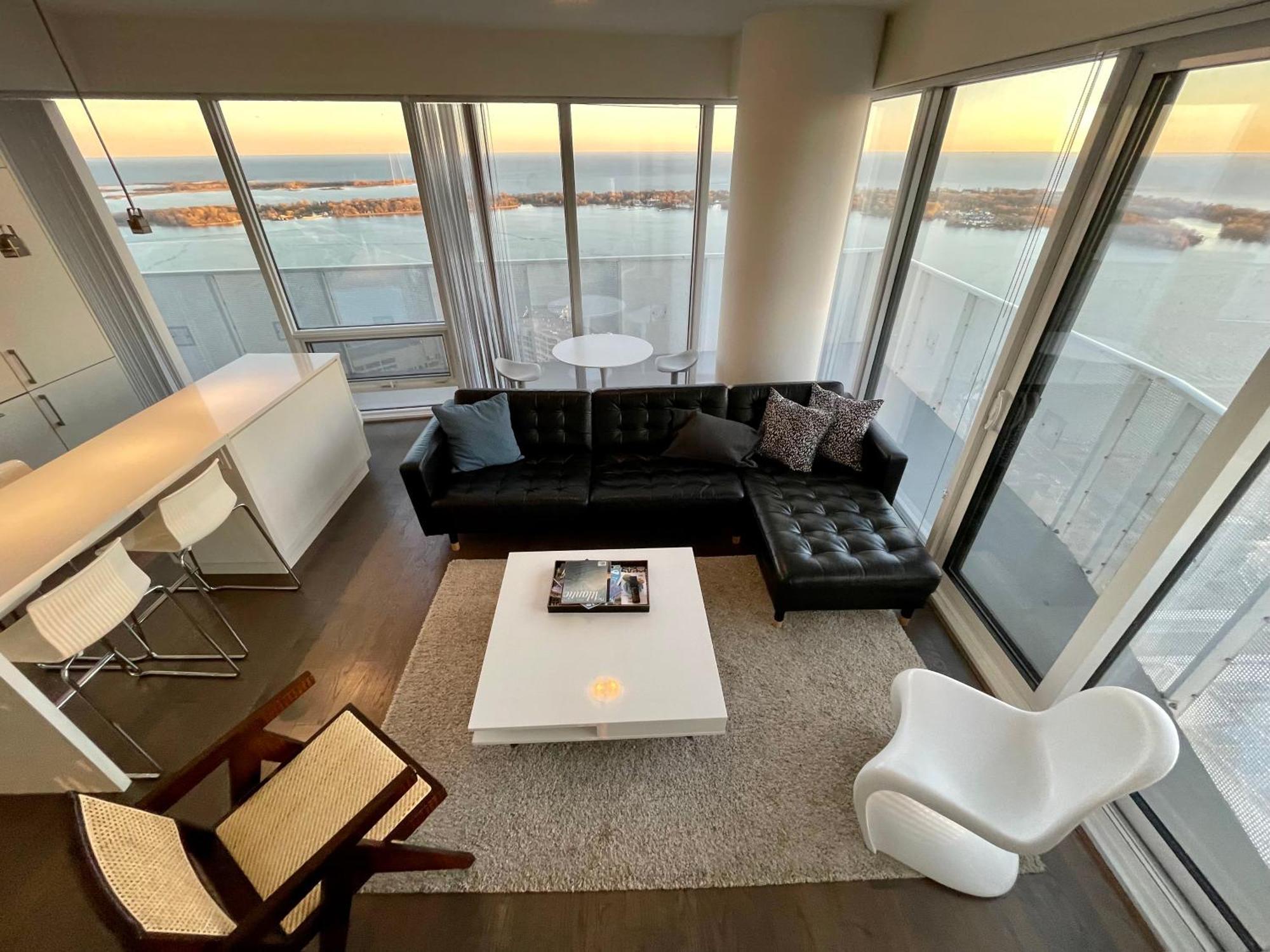 Apartment Presidential Heart Of Downtown With Stunning View
