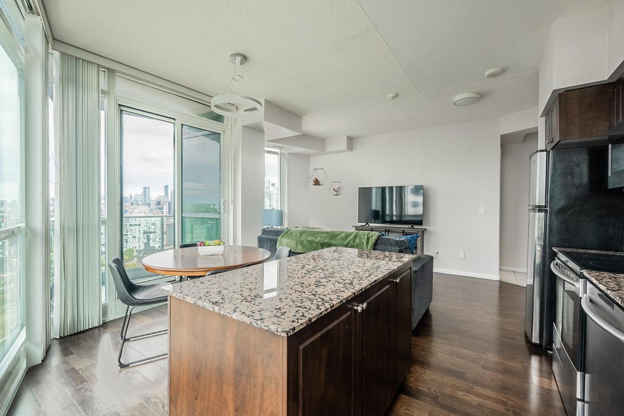 Rivetstays - The Neptune Apartment Toronto