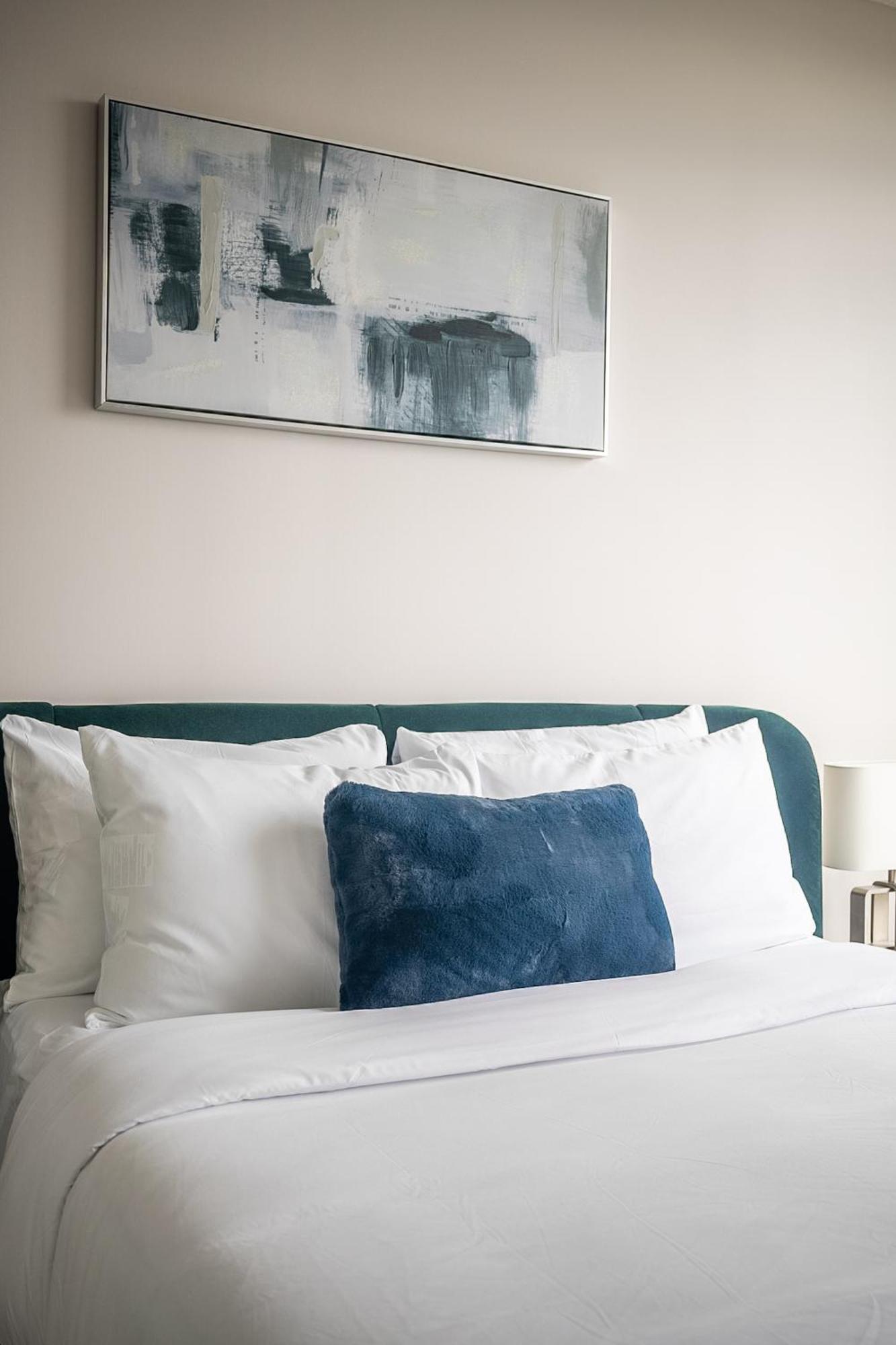 Apartment Rivetstays - The Neptune Toronto