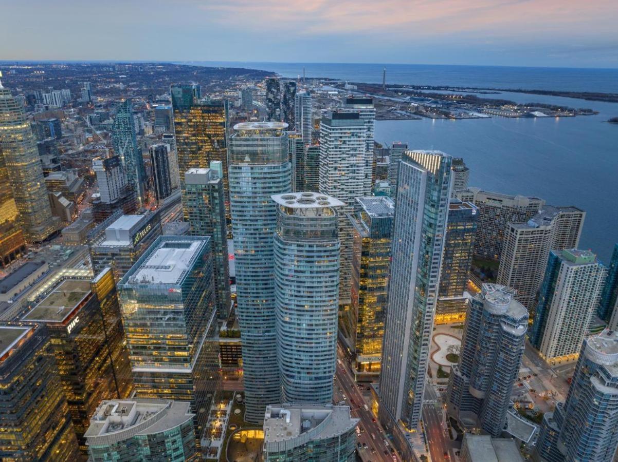 Presidential Heart Of Downtown With Stunning View Apartment *