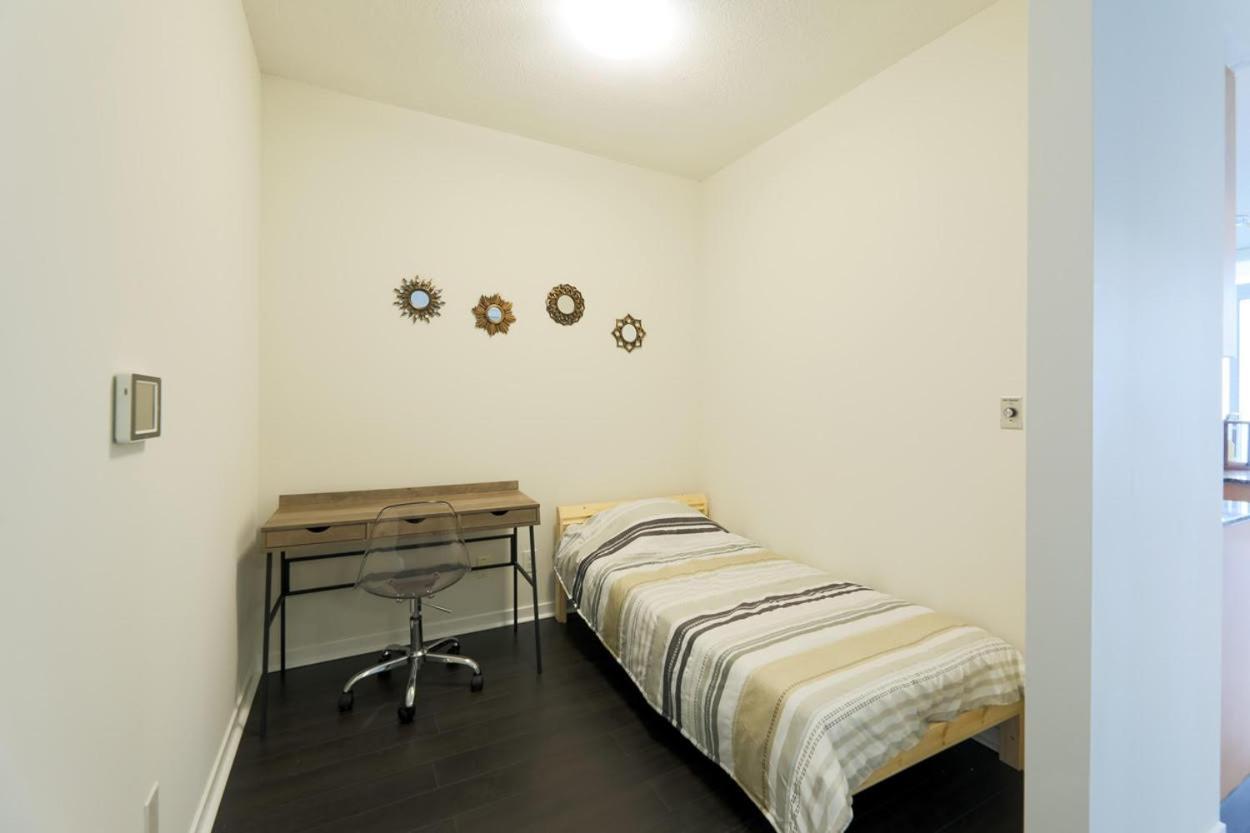 Skyline Elegance Apartment *