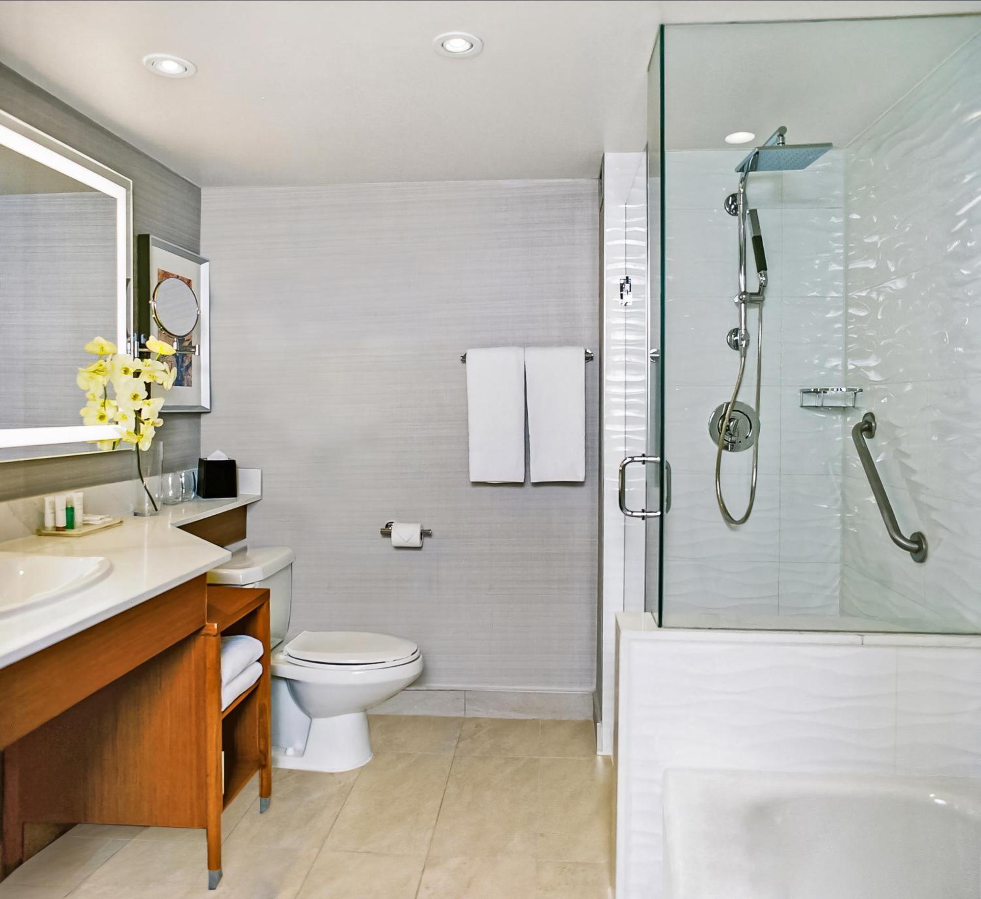 Pan Pacific 4*