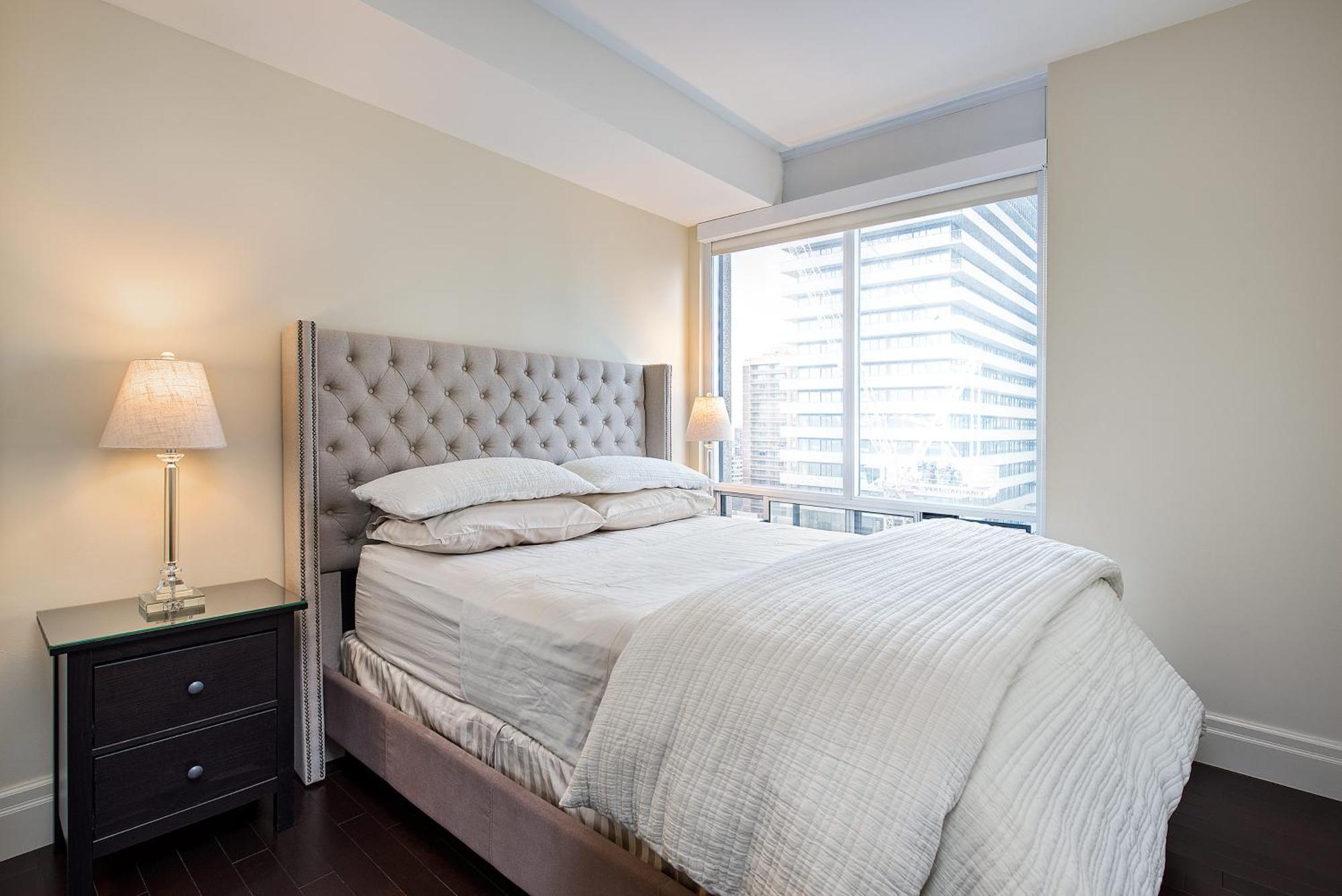 Sky Yorkville 4*
