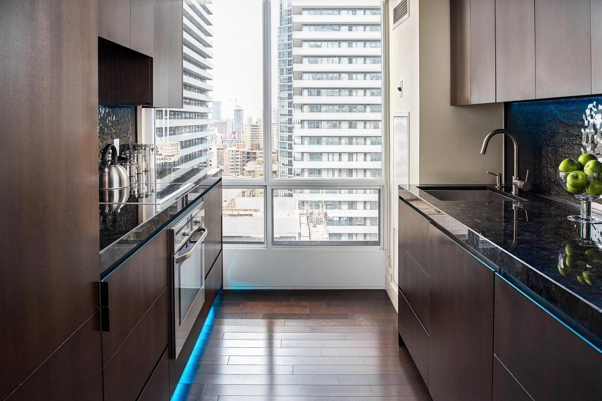 Sky Yorkville Aparthotel 4*