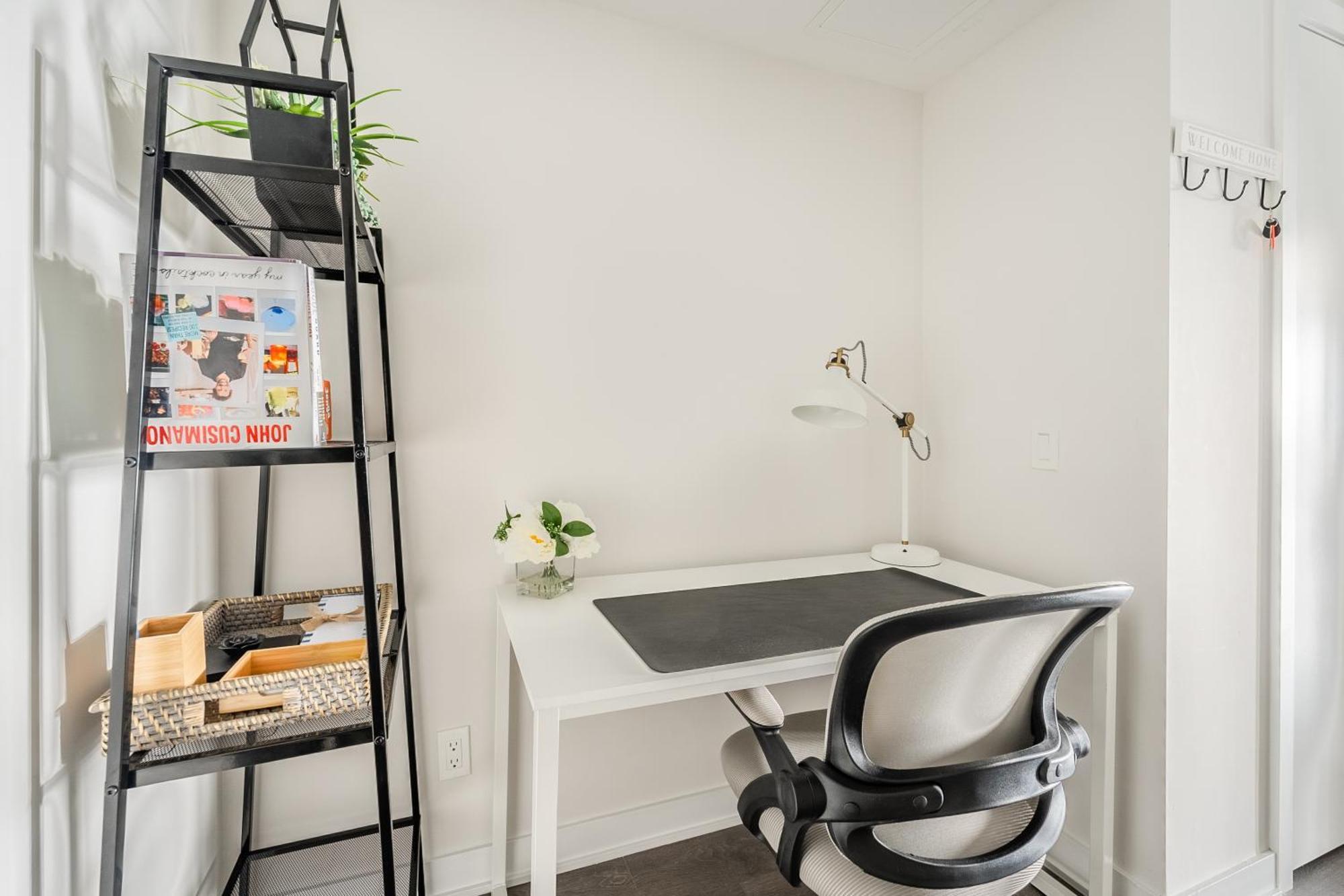 Traveller In Centre Apartment *