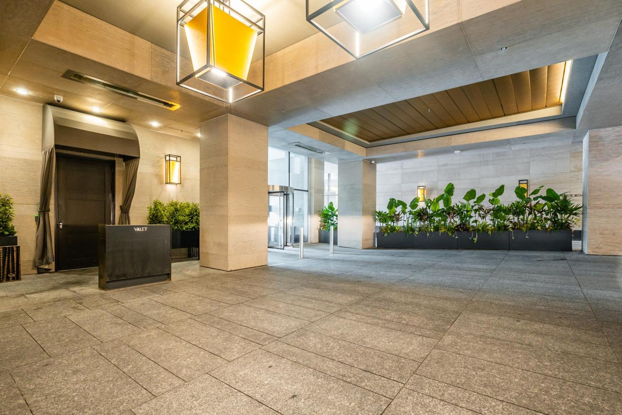 Traveller In Centre Toronto