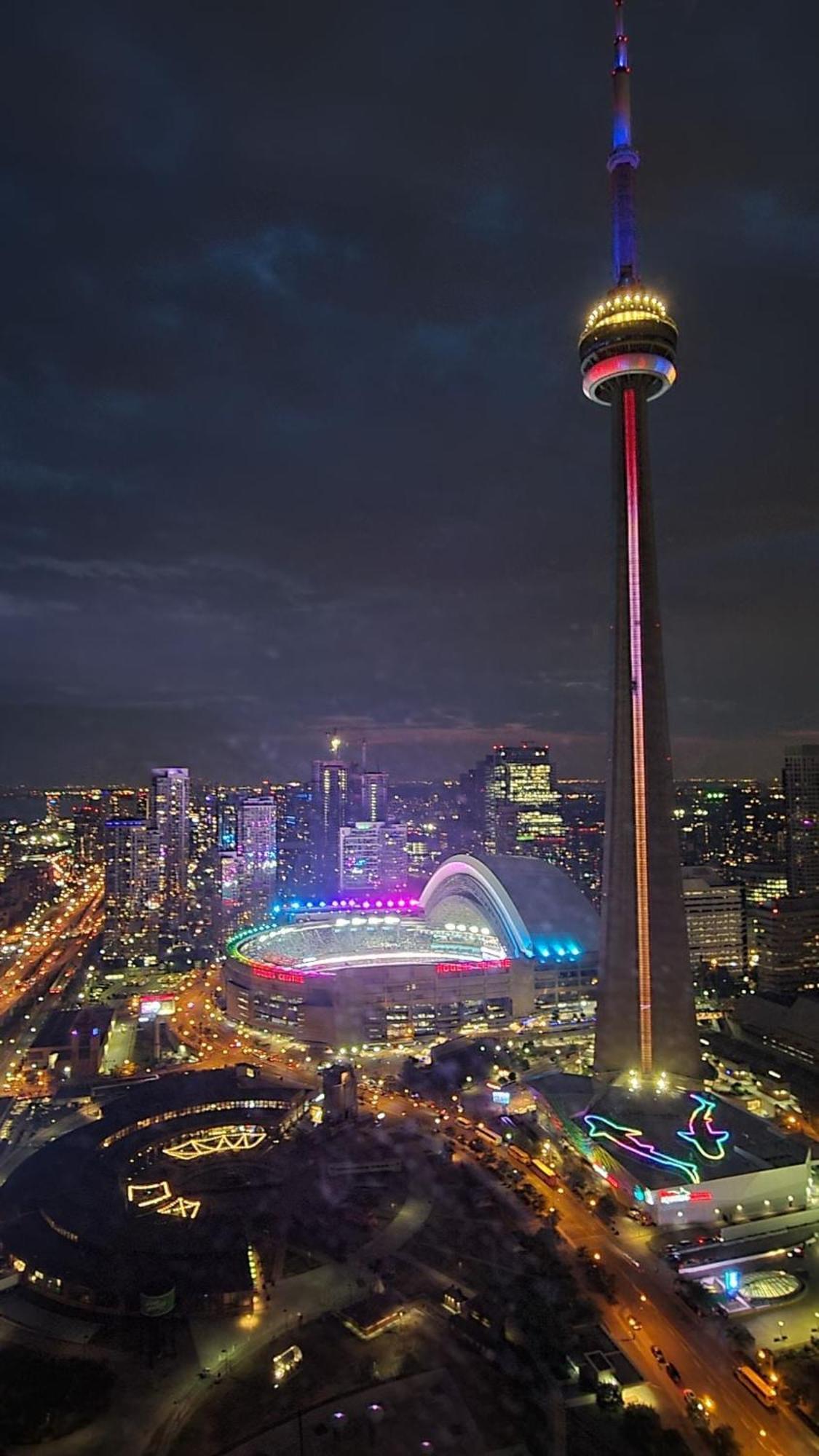 Magnificient View Next Cn Tower/rogers/union/mtcc *