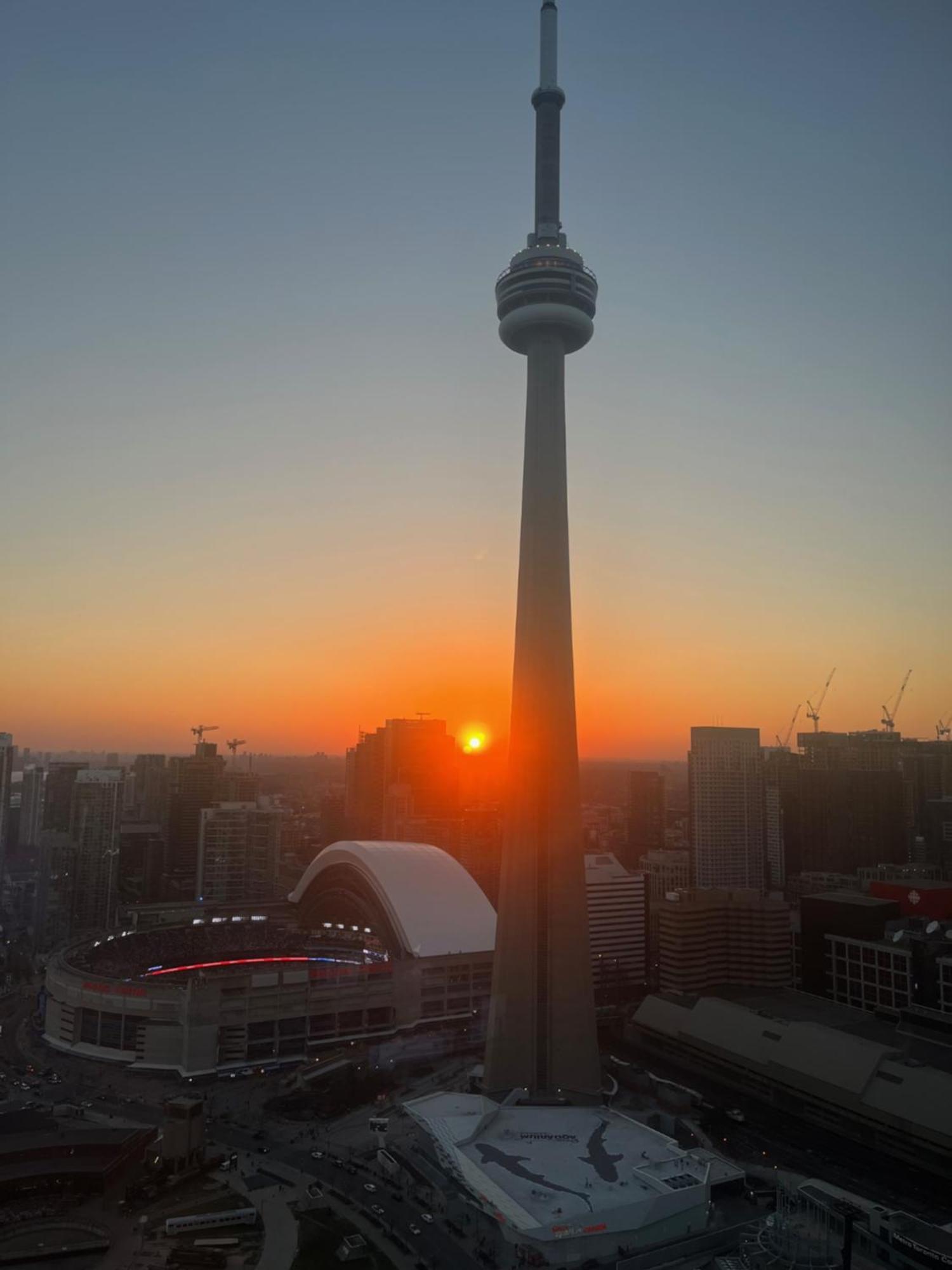 Magnificient View Next Cn Tower/rogers/union/mtcc Apartment Toronto