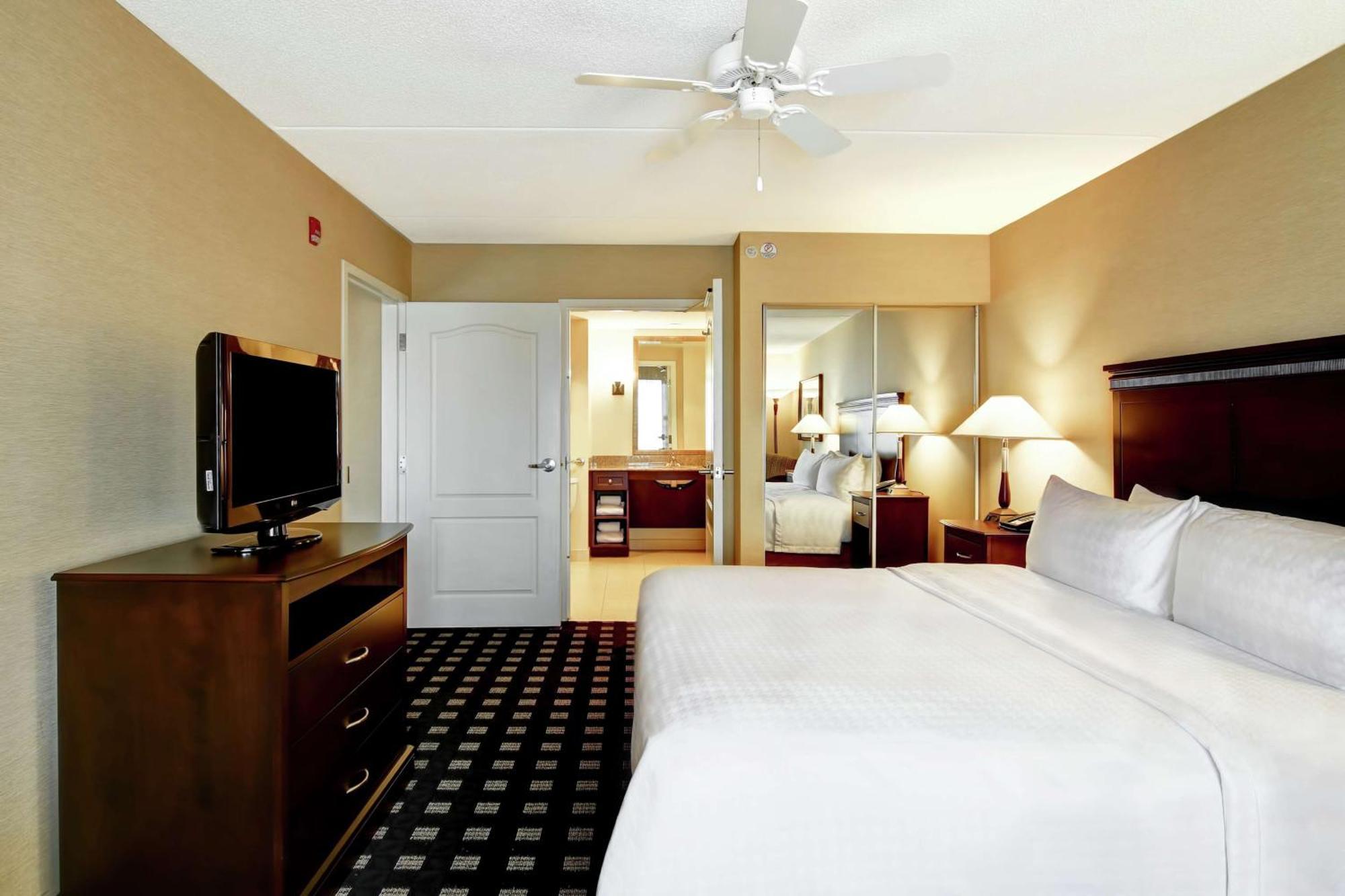 Homewood By Hilton Airport Corporate Centre Hotel 3*