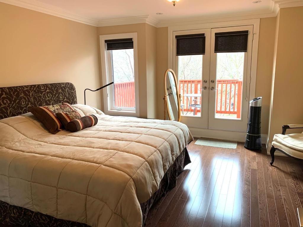Luxury - Upper Beaches * Toronto
