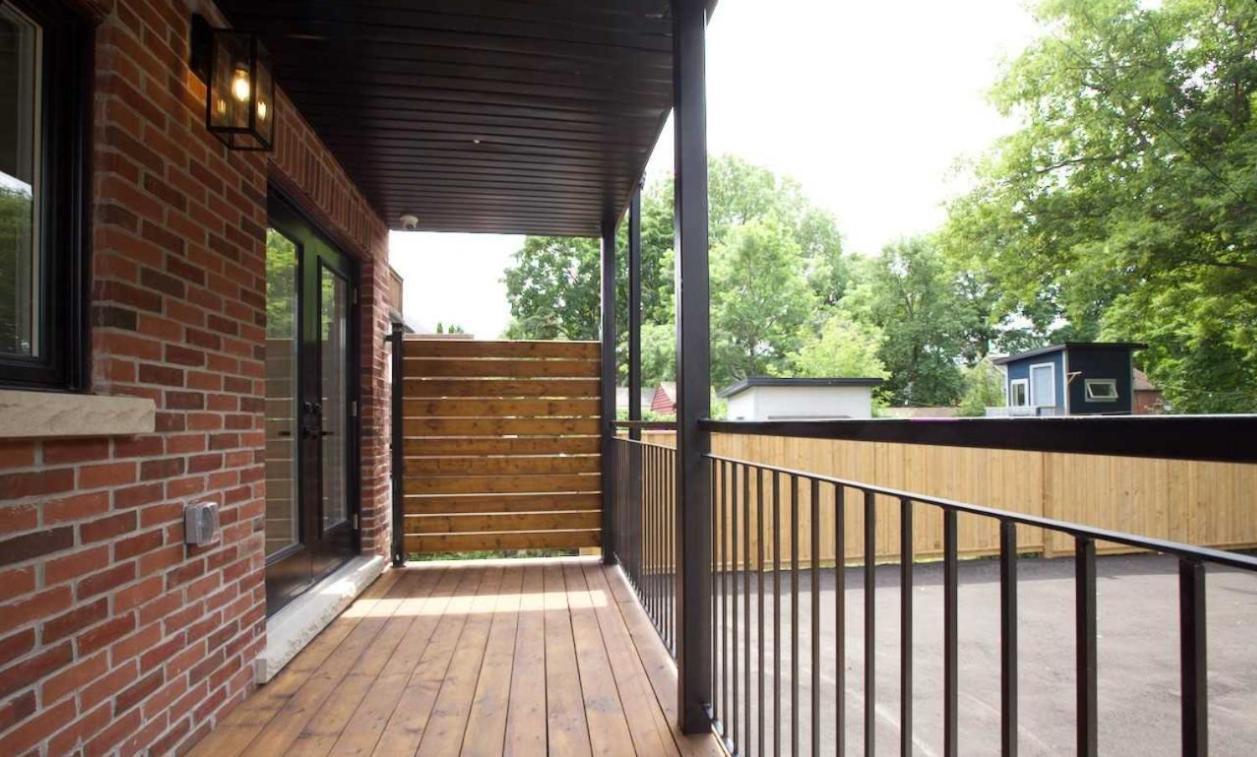 Apartment Modern Close To The With Parking