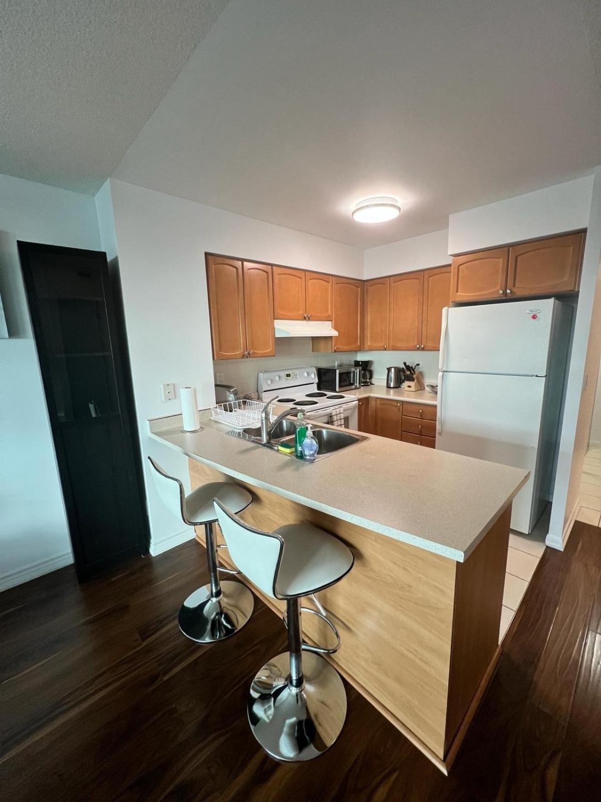 Apartment Downtown By The Lake Toronto