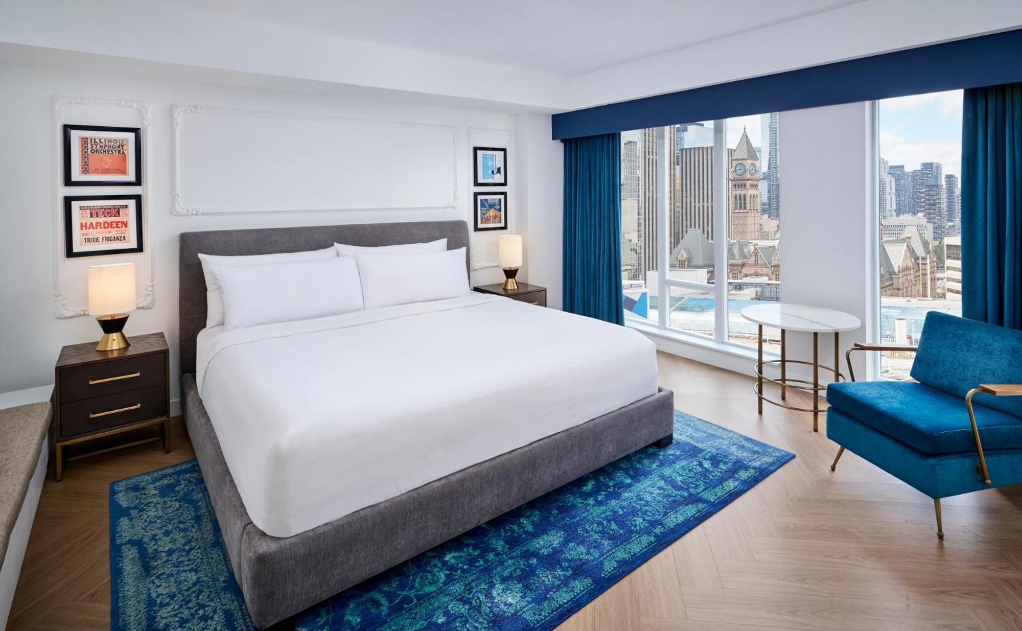 Pantages Centre Hotel 4*