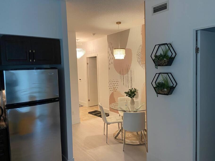 Luxury With Private Terrace Downtown *