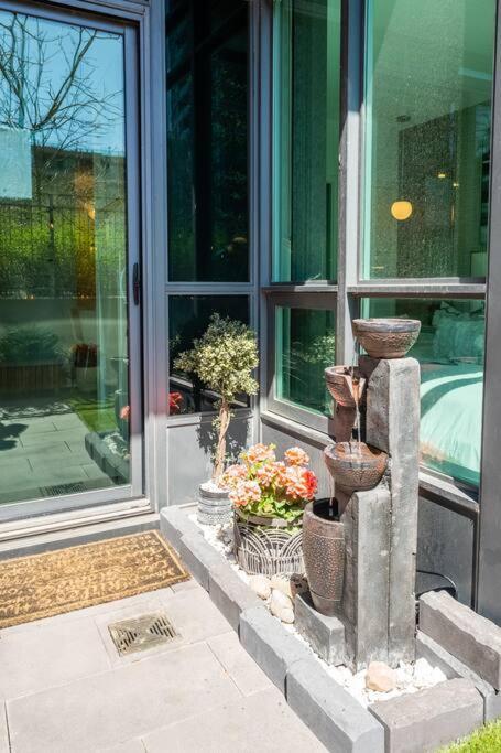 Luxury With Private Terrace Downtown Apartment