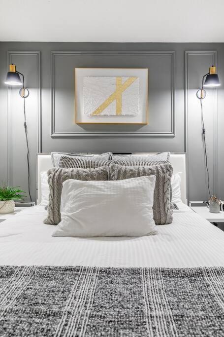 Luxury Downtown Near Cn Tower