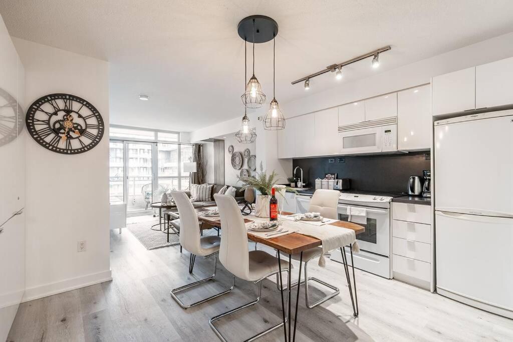 Apartment Luxury Downtown Near Cn Tower *