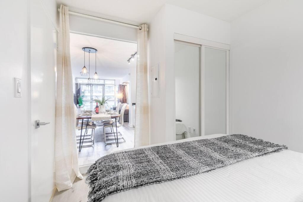 Apartment Luxury Downtown Near Cn Tower Toronto