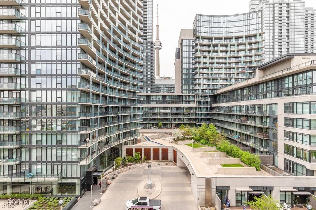 Luxury Downtown Near Cn Tower