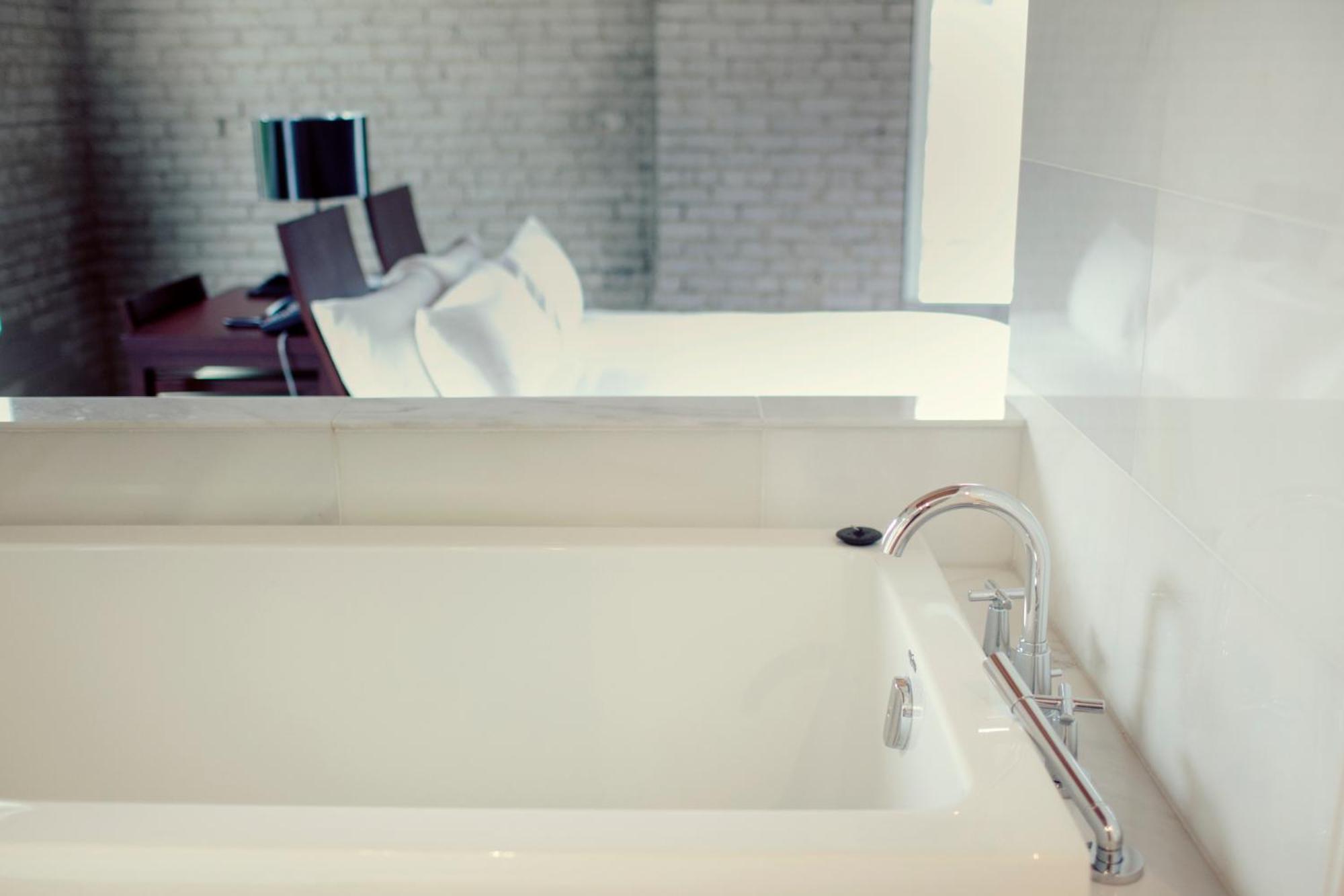 Hotel Ocho Toronto