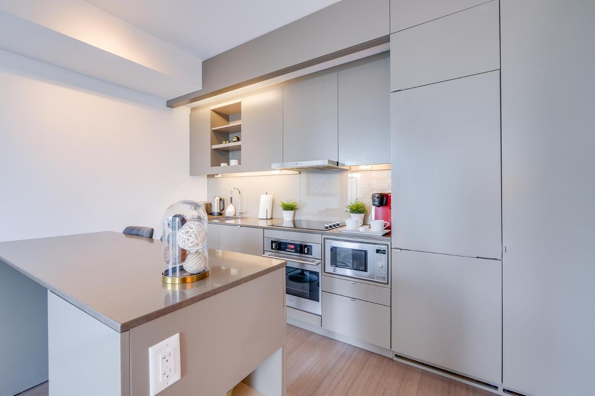 Apartment 1br - View, Near Cn Tower & Rogers Center