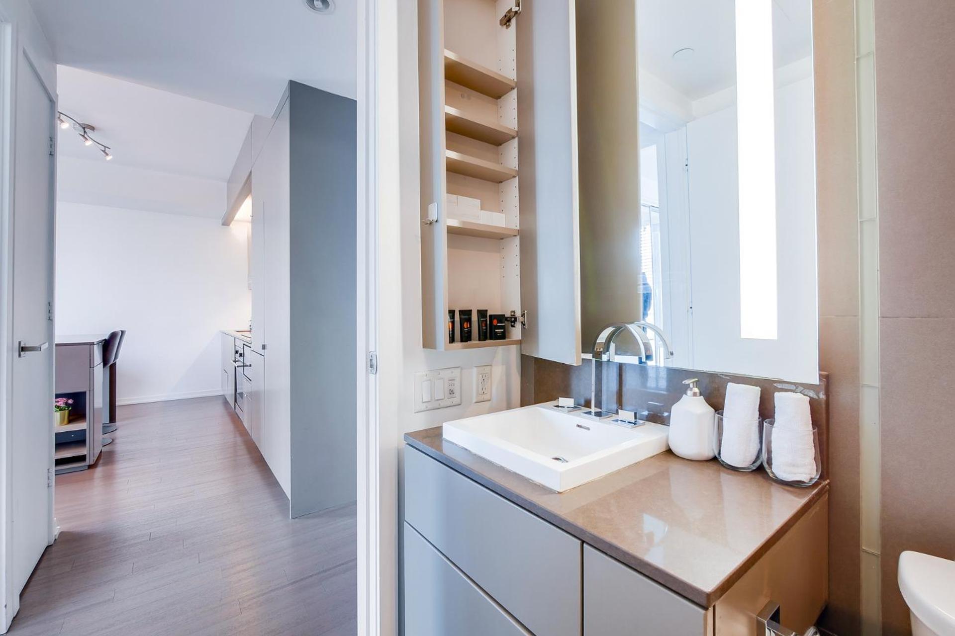 Apartment 1br - View, Near Cn Tower & Rogers Center Toronto
