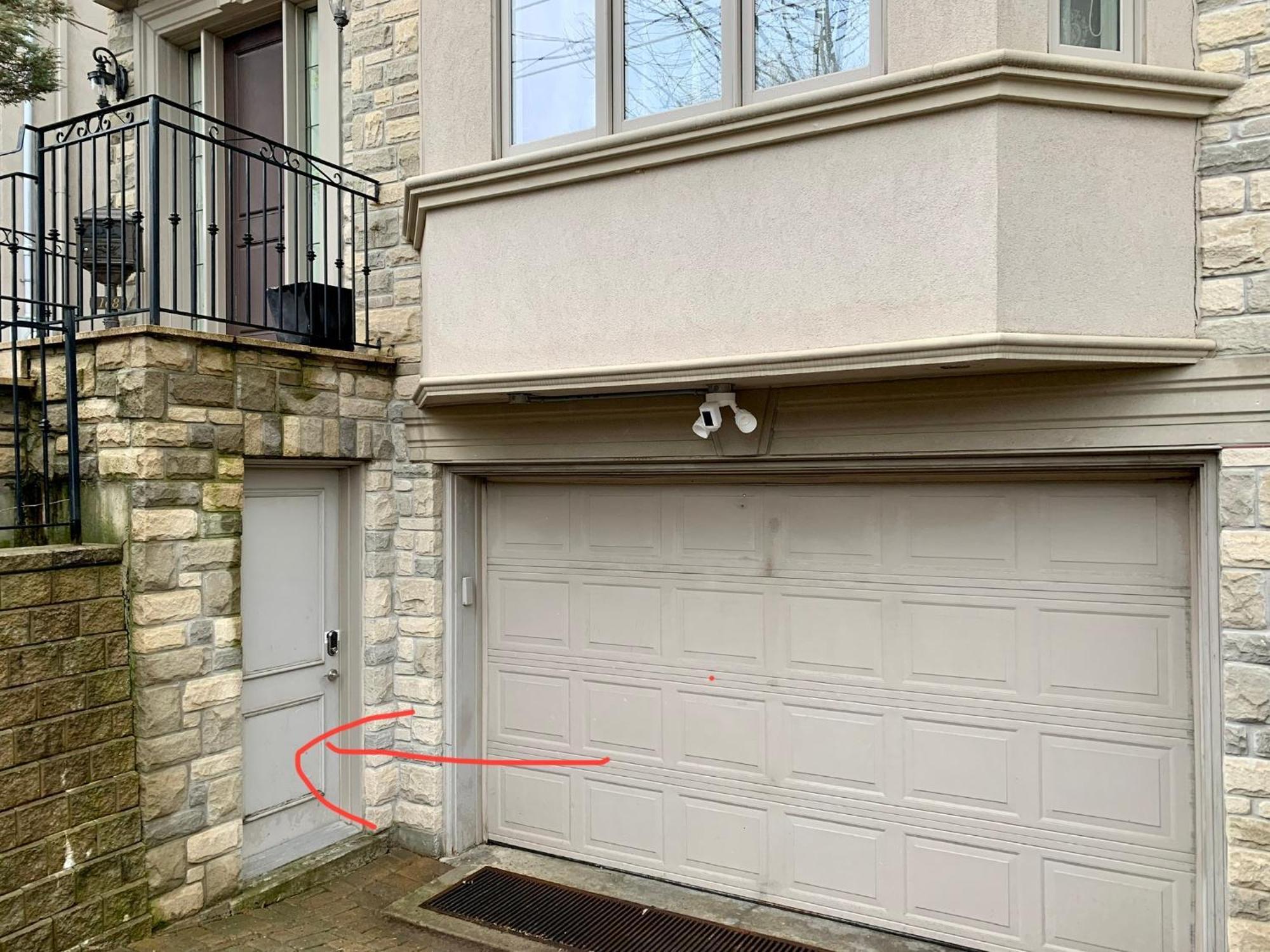 Guest house Spacious Bedroom With Living Area And Free Parking In Midtown Toronto