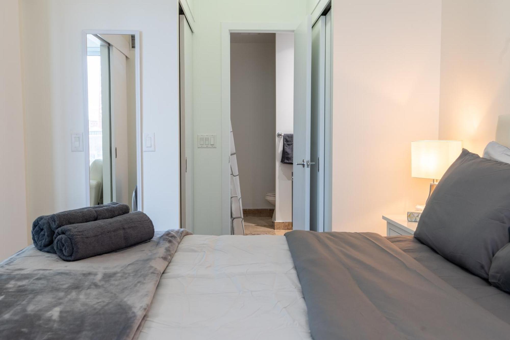 Harbour Front Luxury 2 Bed 2 Bath