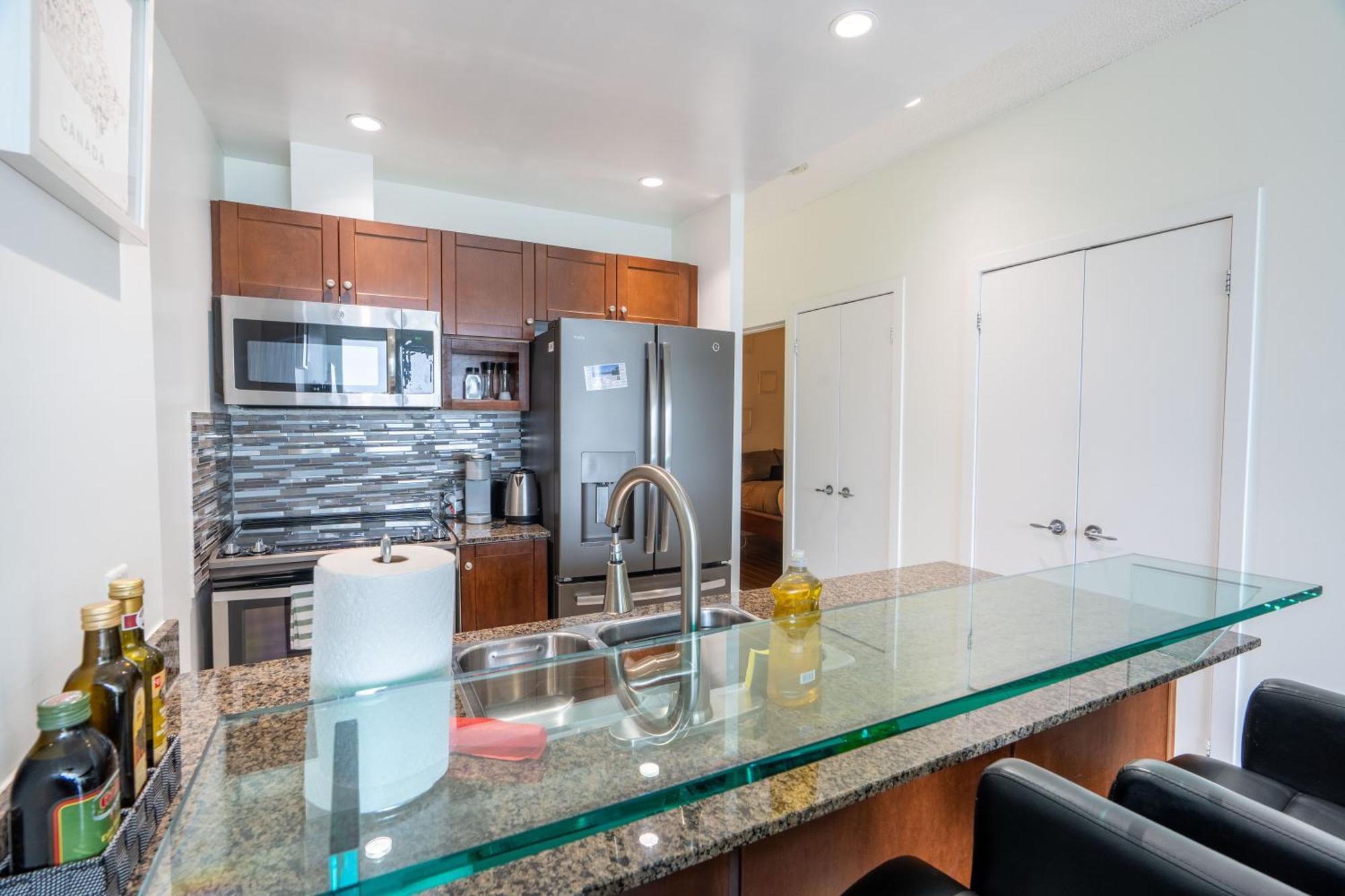 Apartment Harbour Front Luxury 2 Bed 2 Bath *