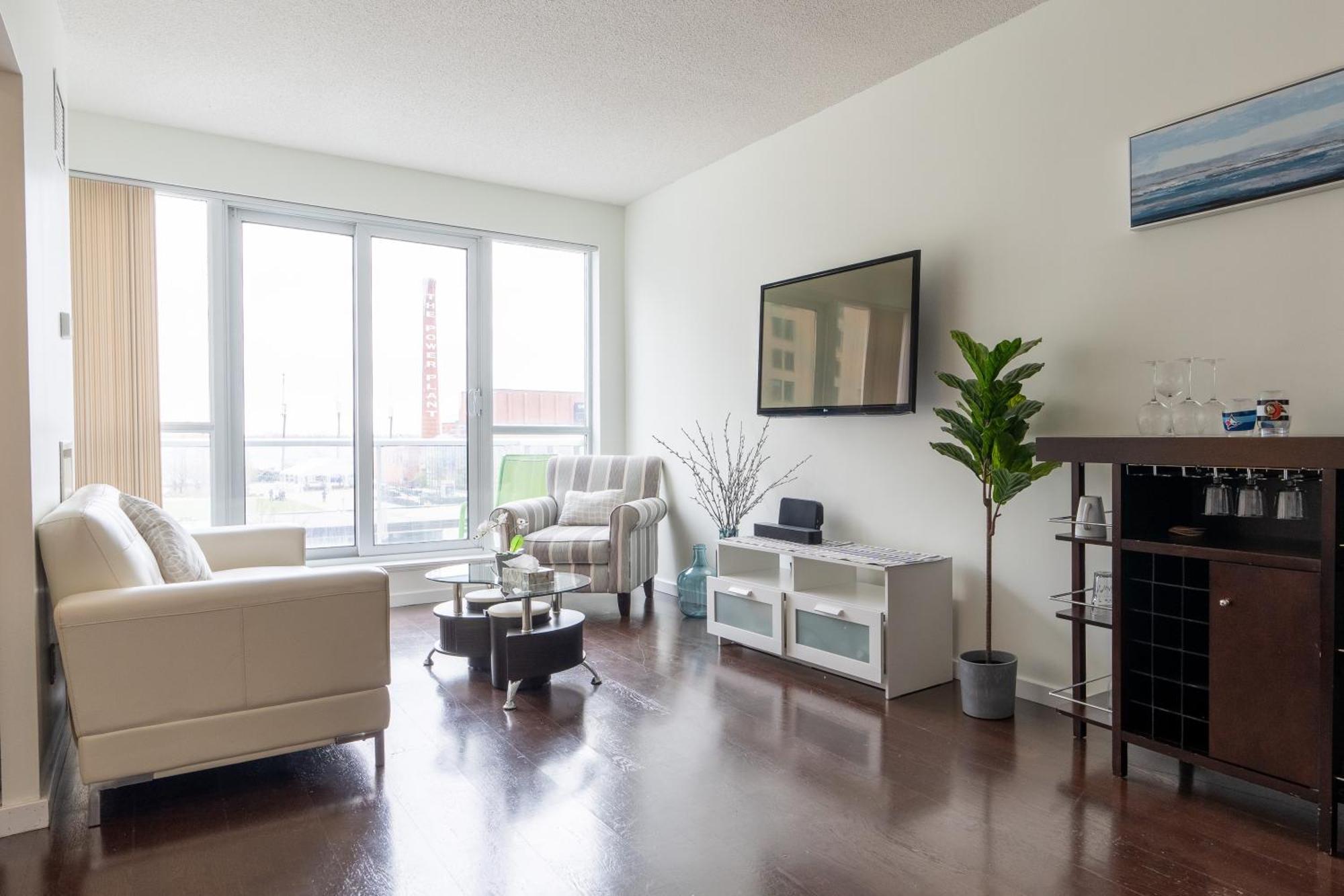 Apartment Harbour Front Luxury 2 Bed 2 Bath *