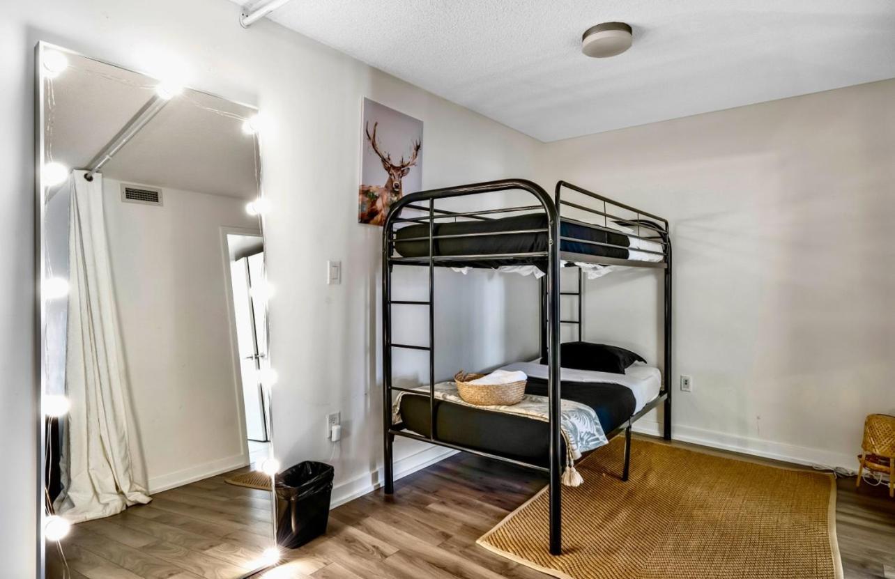 Urban Getaway Downtown Apartment