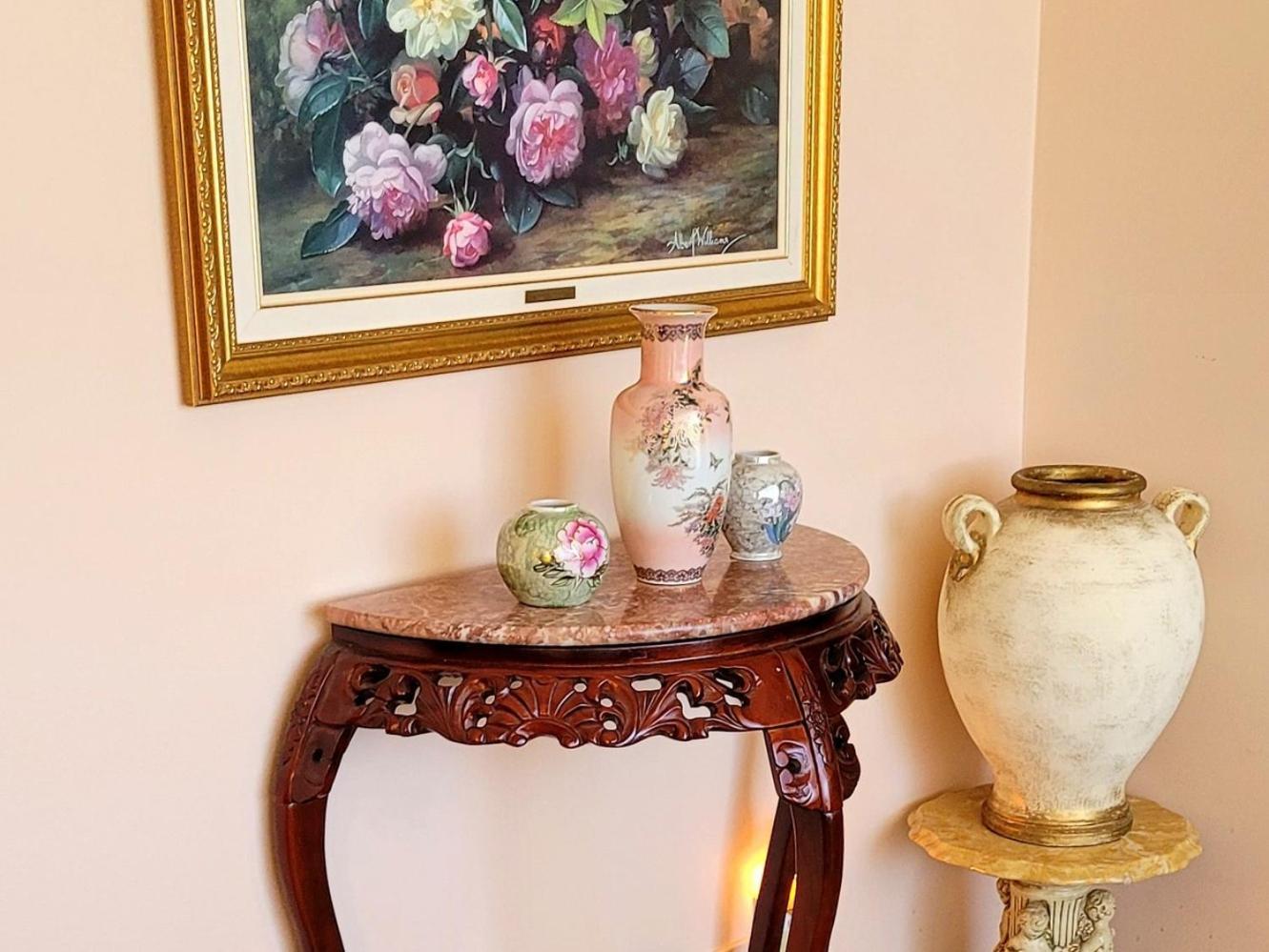 Homestay A Stunning Style Toronto
