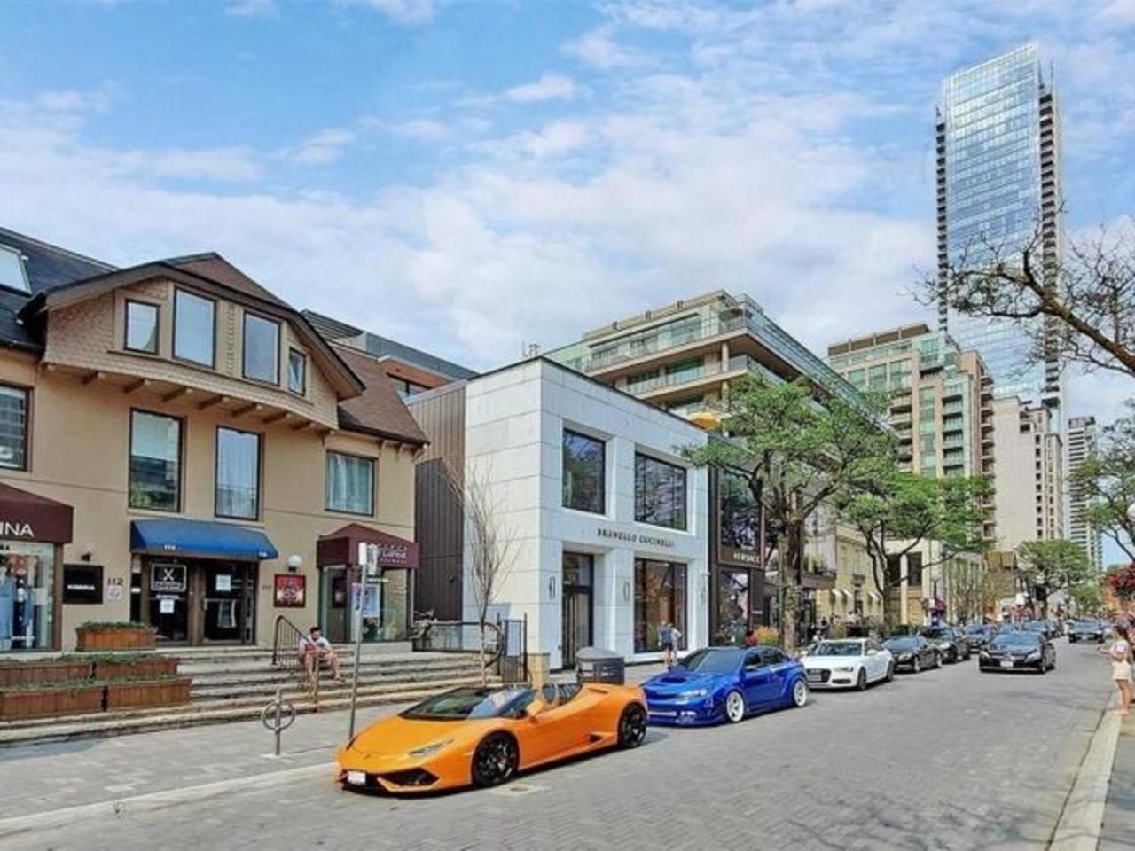 Apartment Downtown With Gym & Subway Access